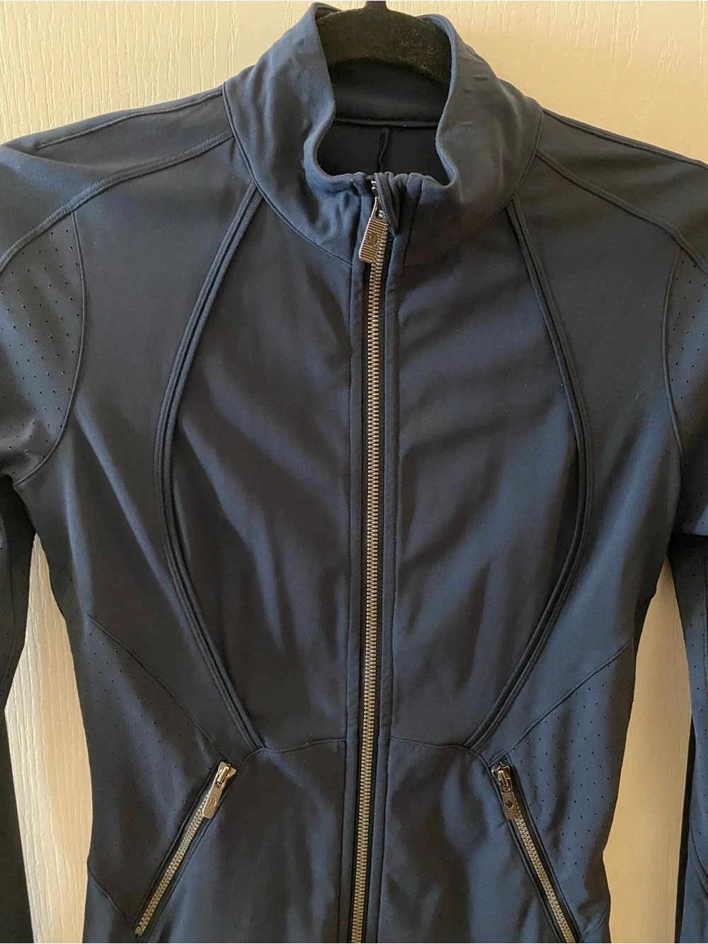 LULULEMON Sleek Essentials Jacket in Blue - 4